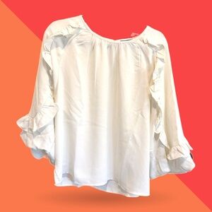 NWT Vince Camuto Ivory Ruffle Top Size L